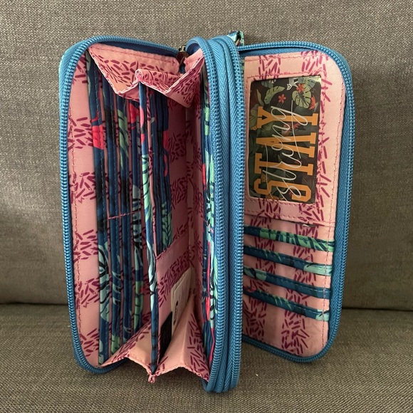 NEW Lug Splits XL Wristlet RFID Wallet - Flamingo Blue - Picture 6 of 10